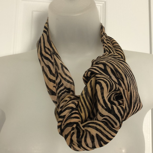 VTG Chic Safari Oblong Zebra Print Chiffon Silk Scarf - Picture 3 of 10